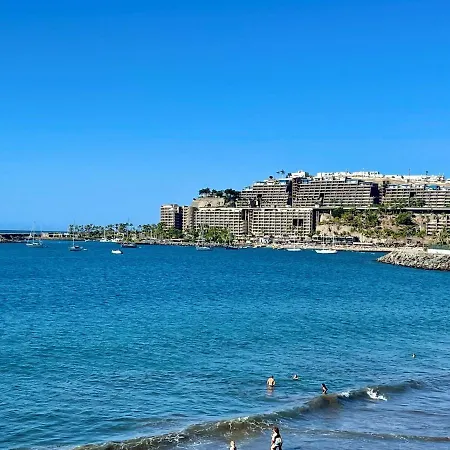 Beachfront Don Paco Studio Apartment Patalavaca