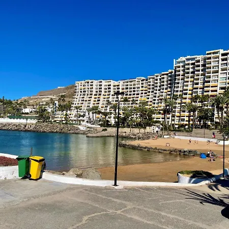 Beachfront Don Paco Studio Apartment *